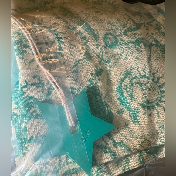 **LOW START** NWT 2pc-DIOR BEAUTE 2024 NOVELTY LINEN TOTE & Dior lipstick - Picture 4 of 7